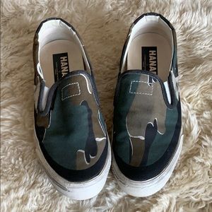 Golden Goose Hanami Slip-On Sneakers